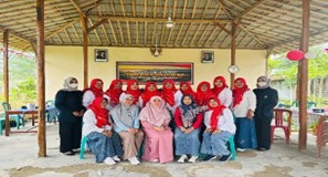 LANGKAH NYATA DOSEN UNAIC WUJUDKAN MASYARAKAT TAMBAKREJA BEBAS PENYAKIT KRONIS